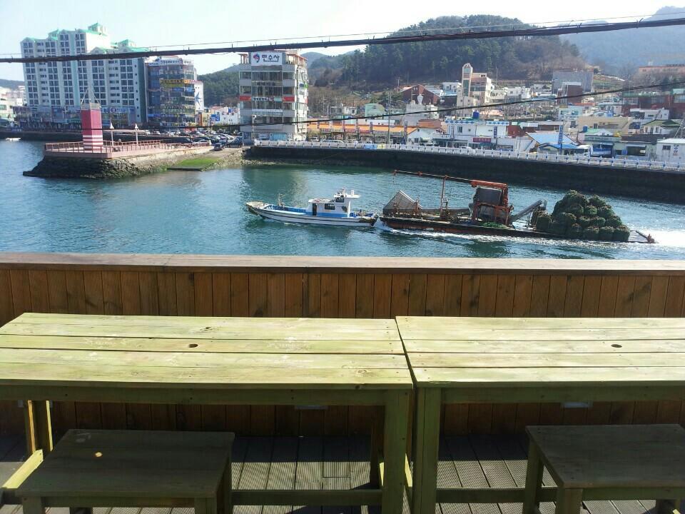 Villa Tongyeong Camellia House Exterior foto