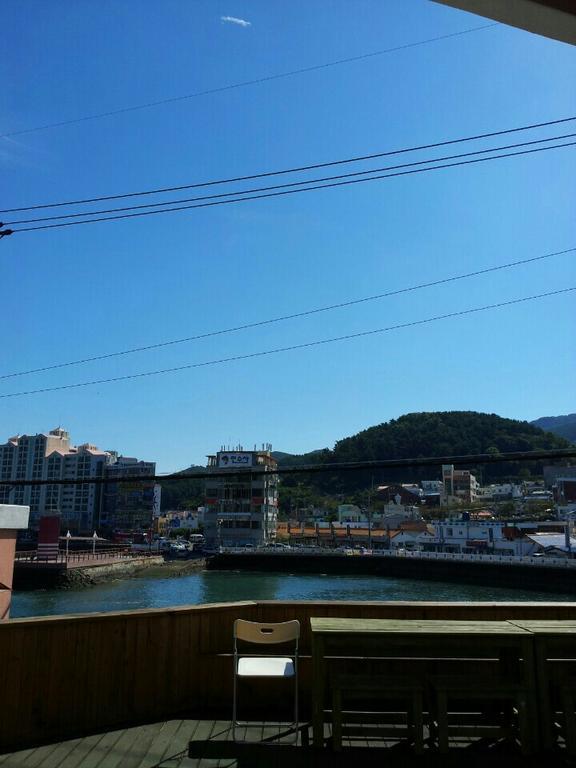 Villa Tongyeong Camellia House Exterior foto